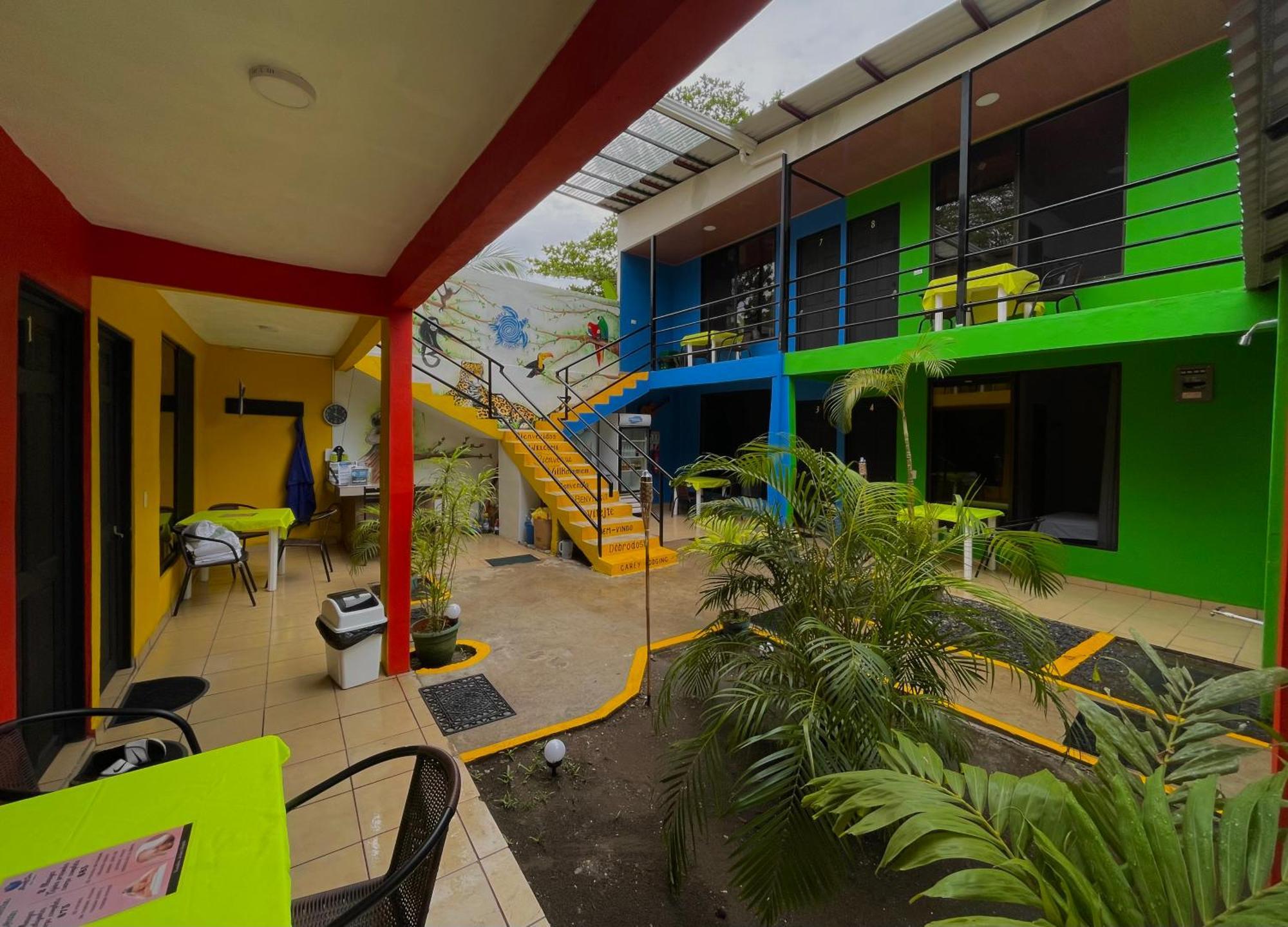 Carey Lodging Tortuguero Εξωτερικό φωτογραφία