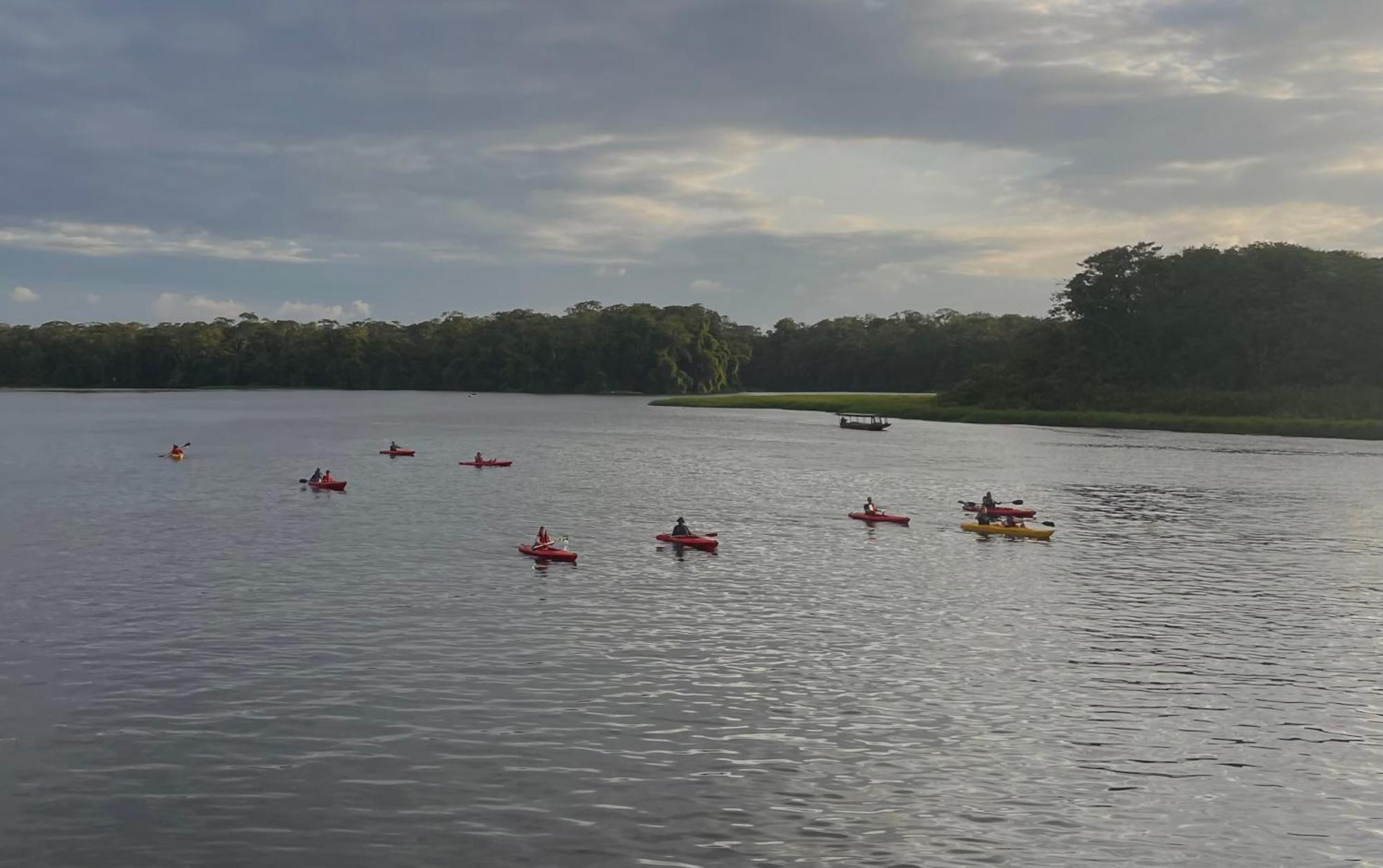 Carey Lodging Tortuguero Εξωτερικό φωτογραφία