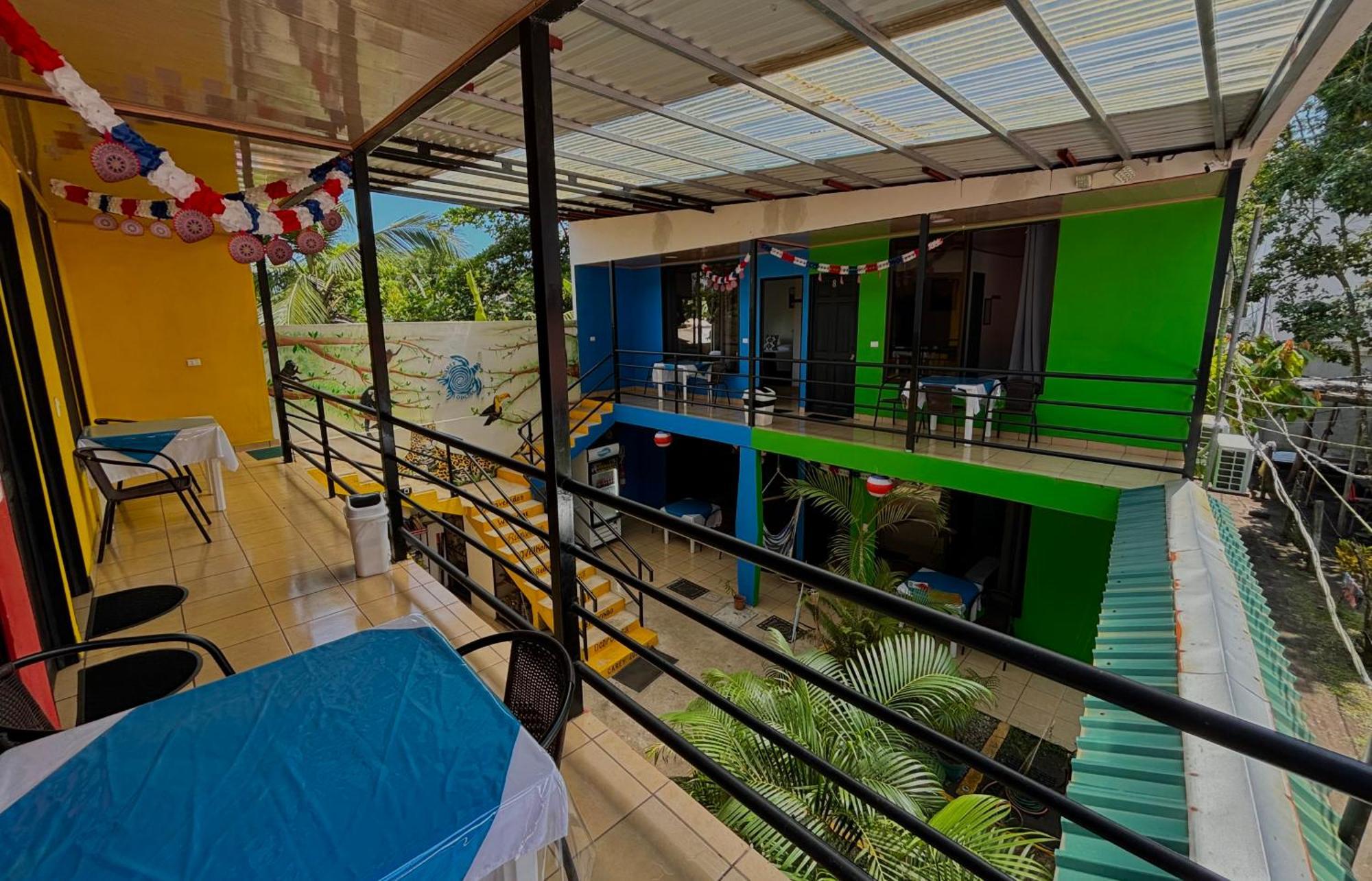 Carey Lodging Tortuguero Εξωτερικό φωτογραφία