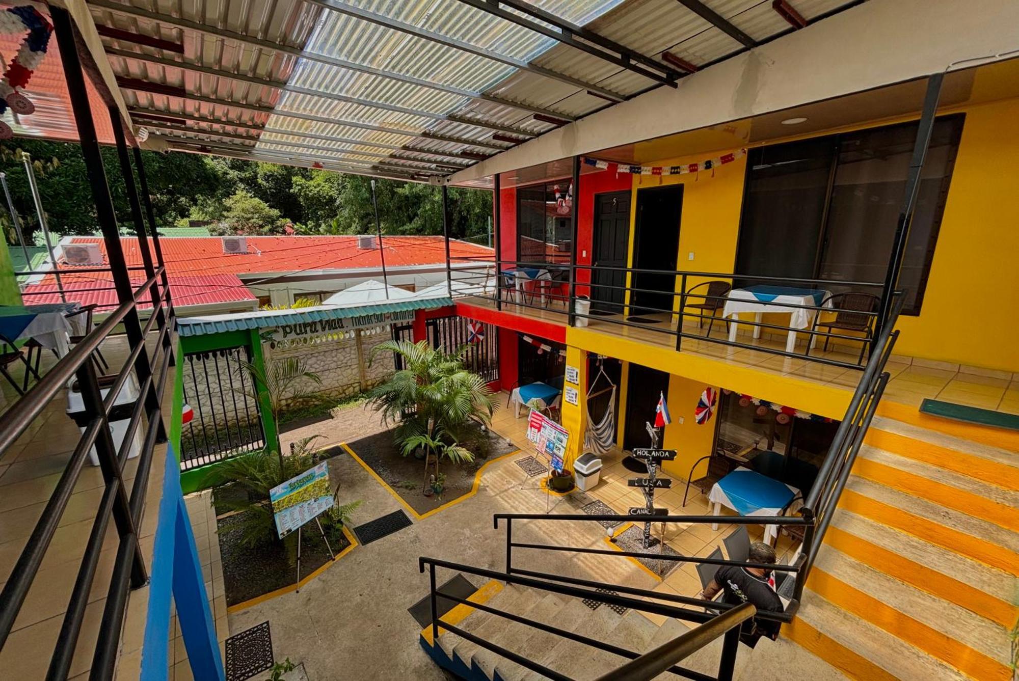 Carey Lodging Tortuguero Εξωτερικό φωτογραφία