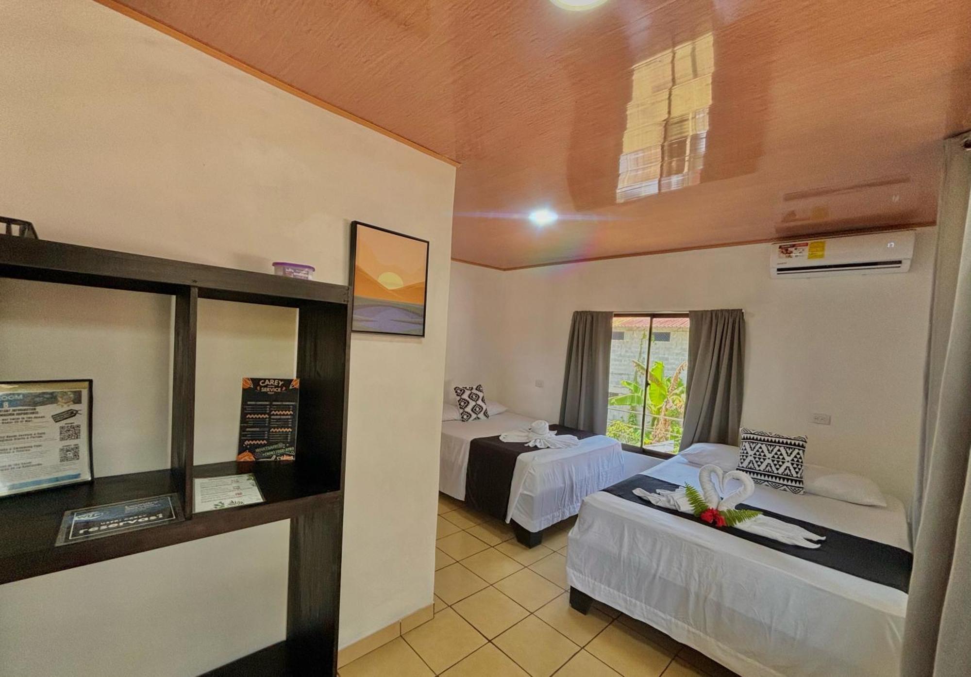 Carey Lodging Tortuguero Δωμάτιο φωτογραφία
